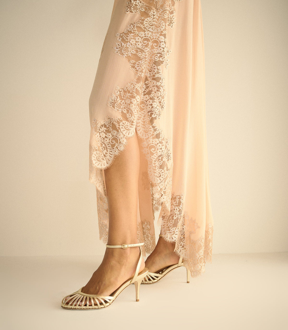 Altea Heel in Platinum Metallic Nappa, view 3
