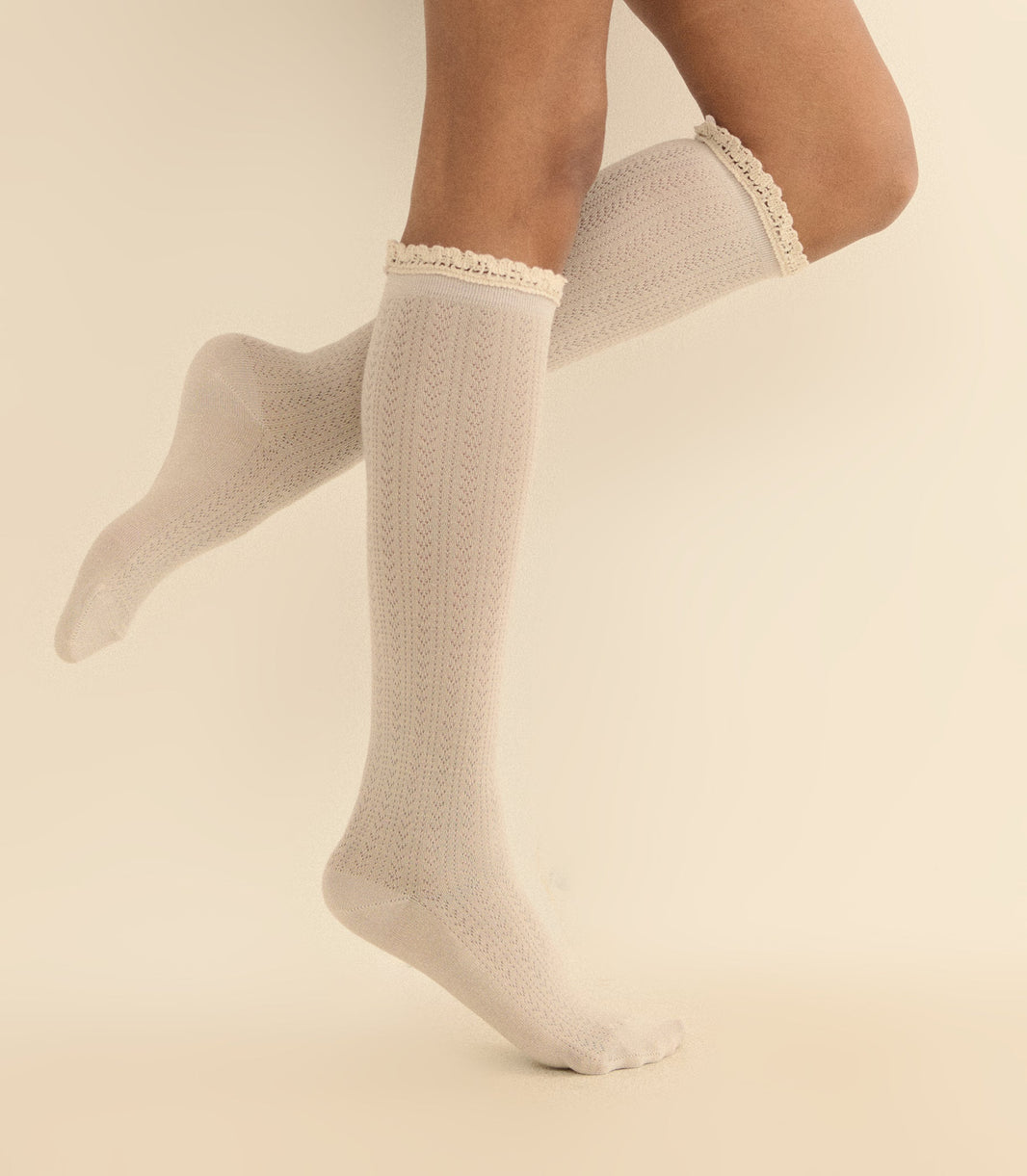 Collégien Pointelle Knee High Sock in Doux Agneaux