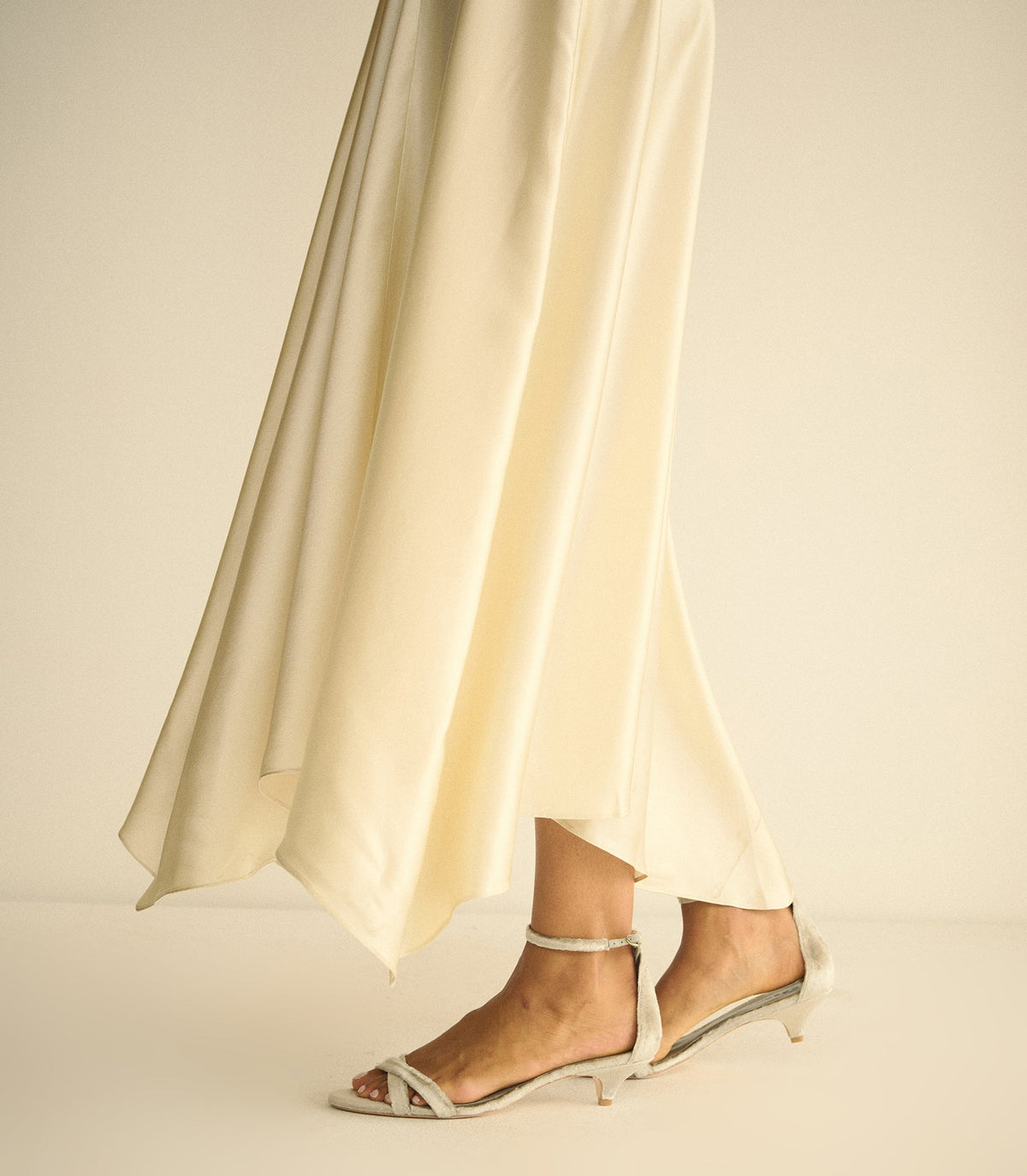Giulia Heel in Dove Panne Velvet