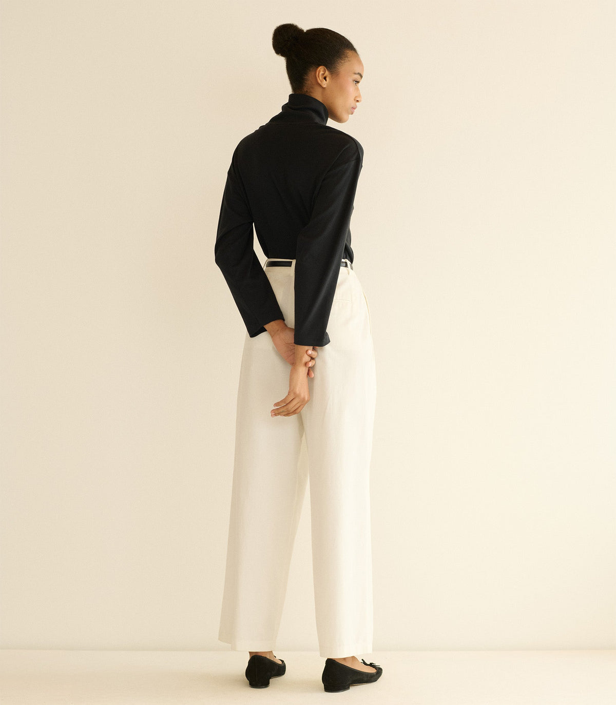 Hawthorn Turtleneck in Black, view 4