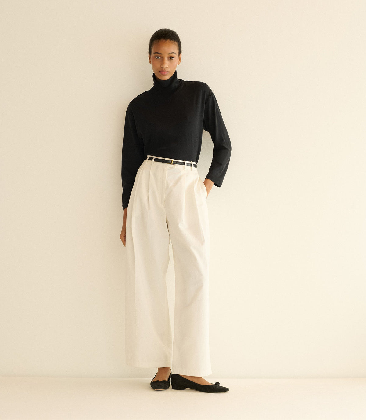 Hawthorn Turtleneck in Black, view 2