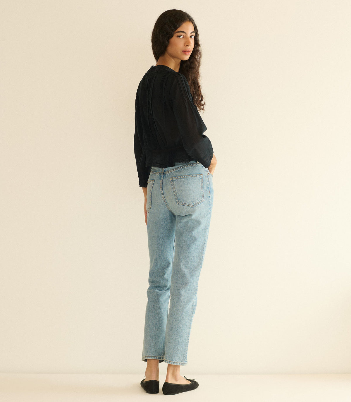 Hillock Top in Black, view 3