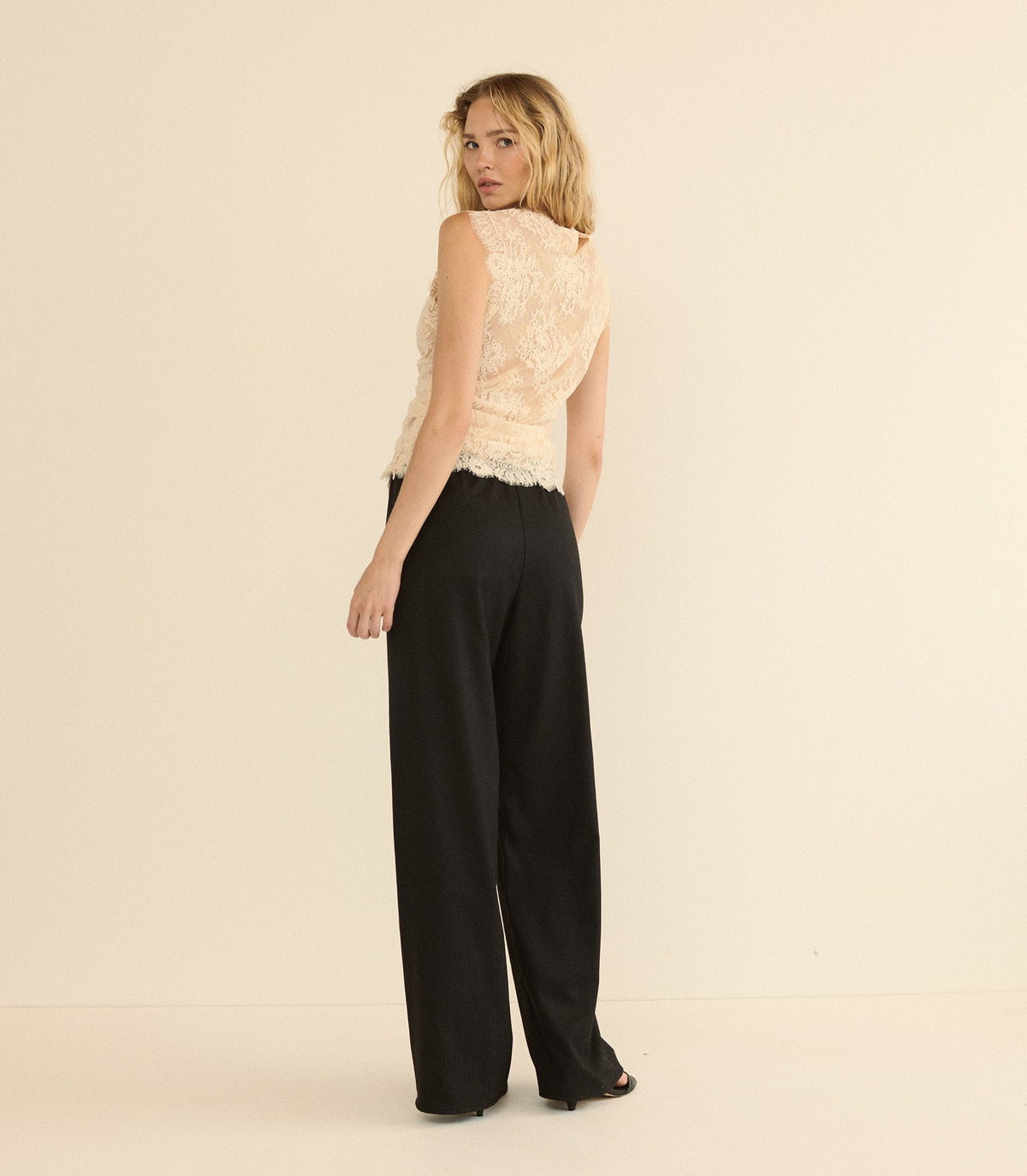 Lavona Pant in Dark Charcoal, view 4