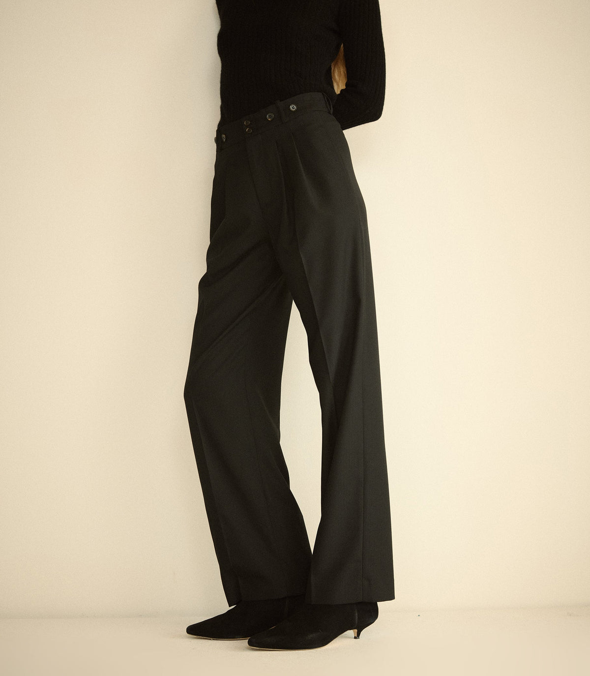 Olivia Pant in Black