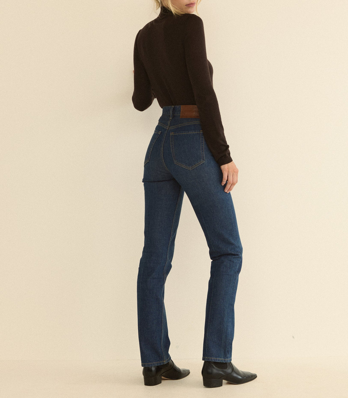 Ondine Jean in Cavalaire Dark Wash, view 3