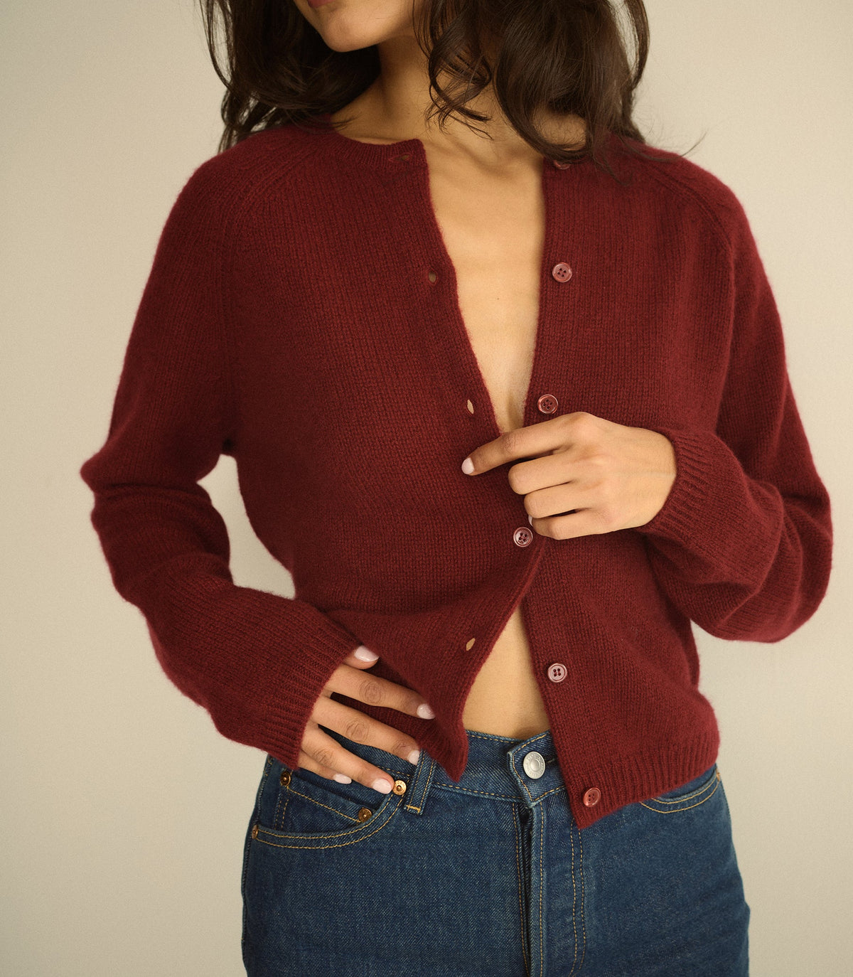 Peroline Cashmere Cardigan in Loire Rouge, view 4