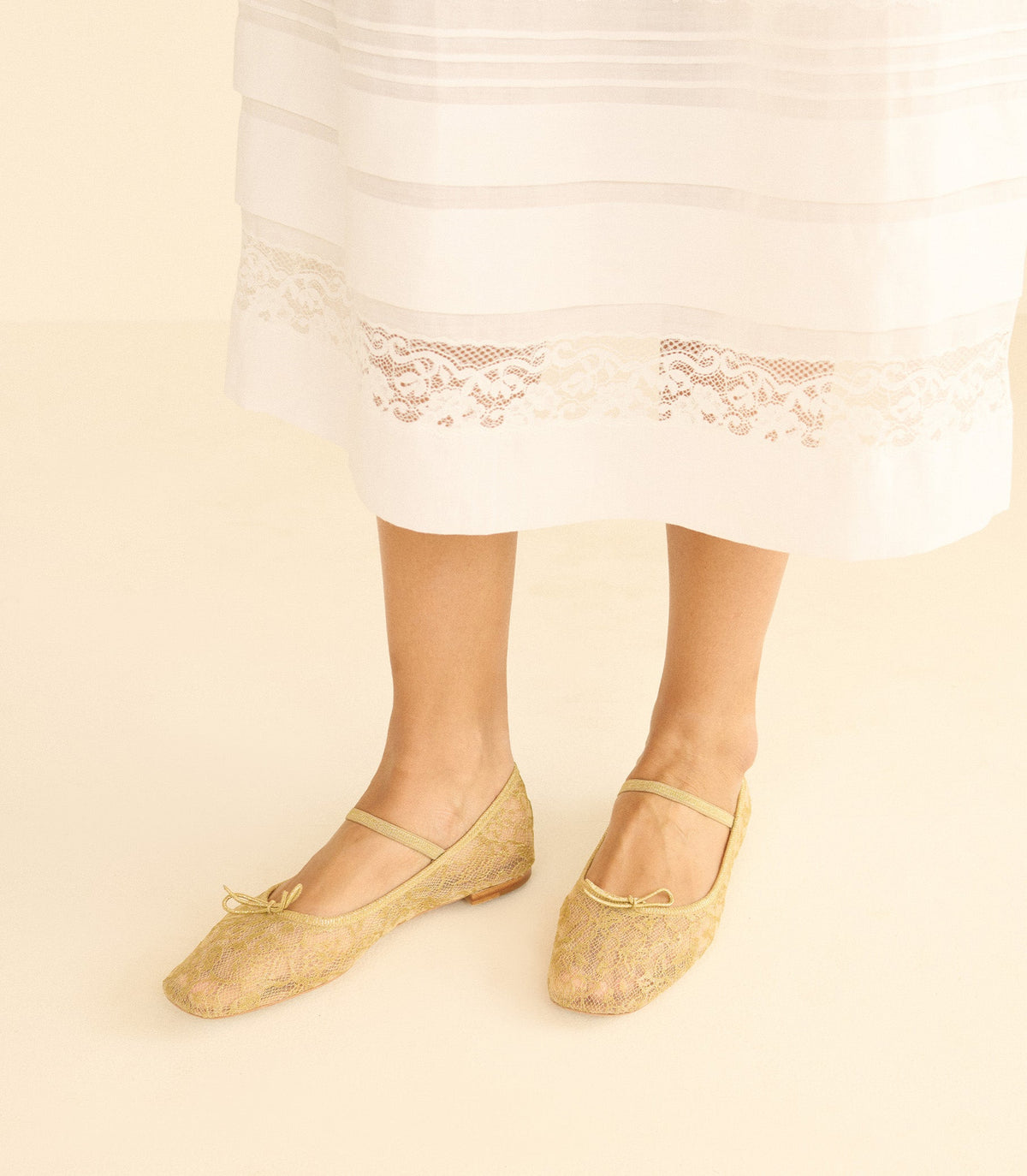Pillar Mary Jane in Gold Lace
