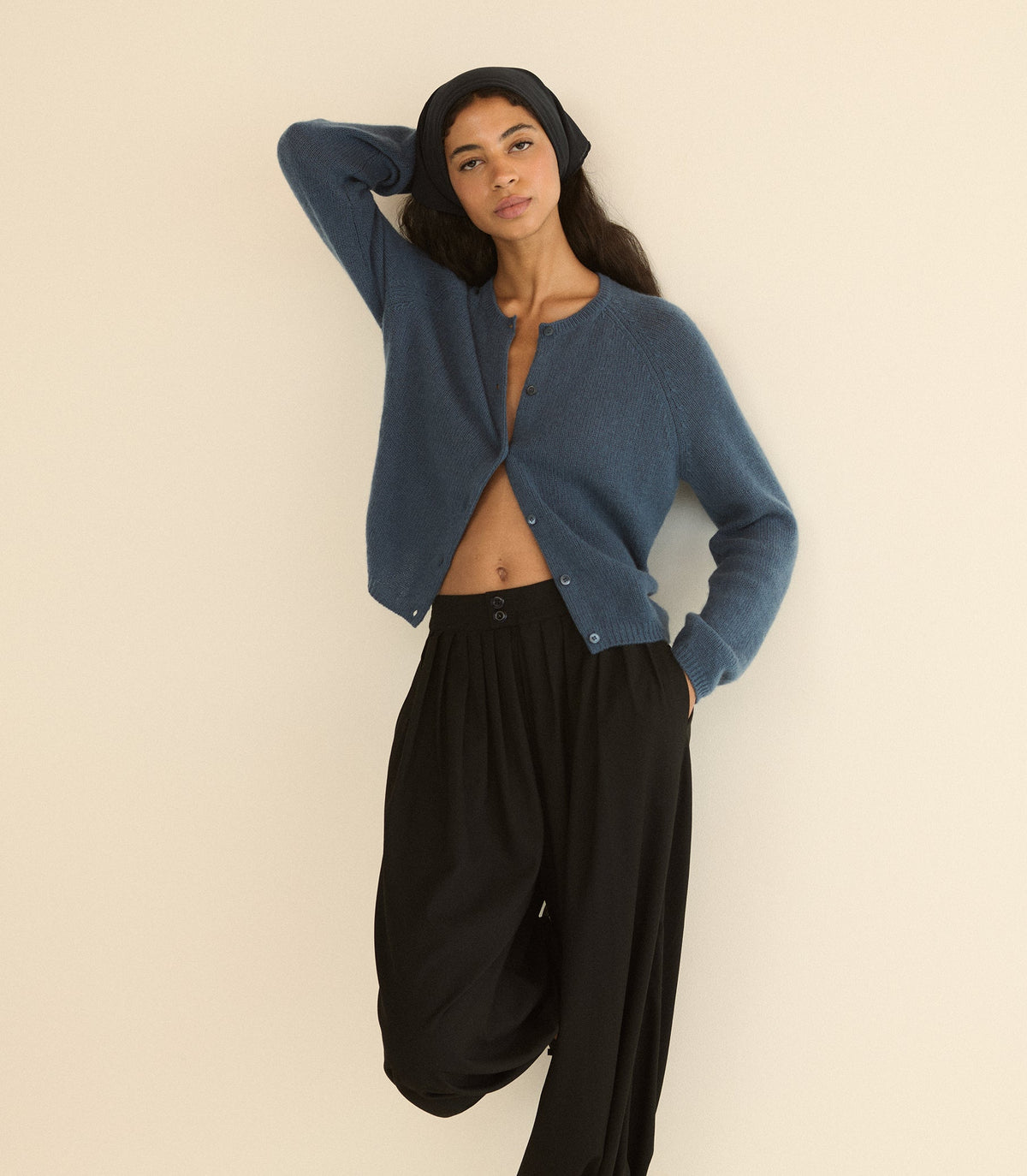 Theonie Pant in Black, view 7