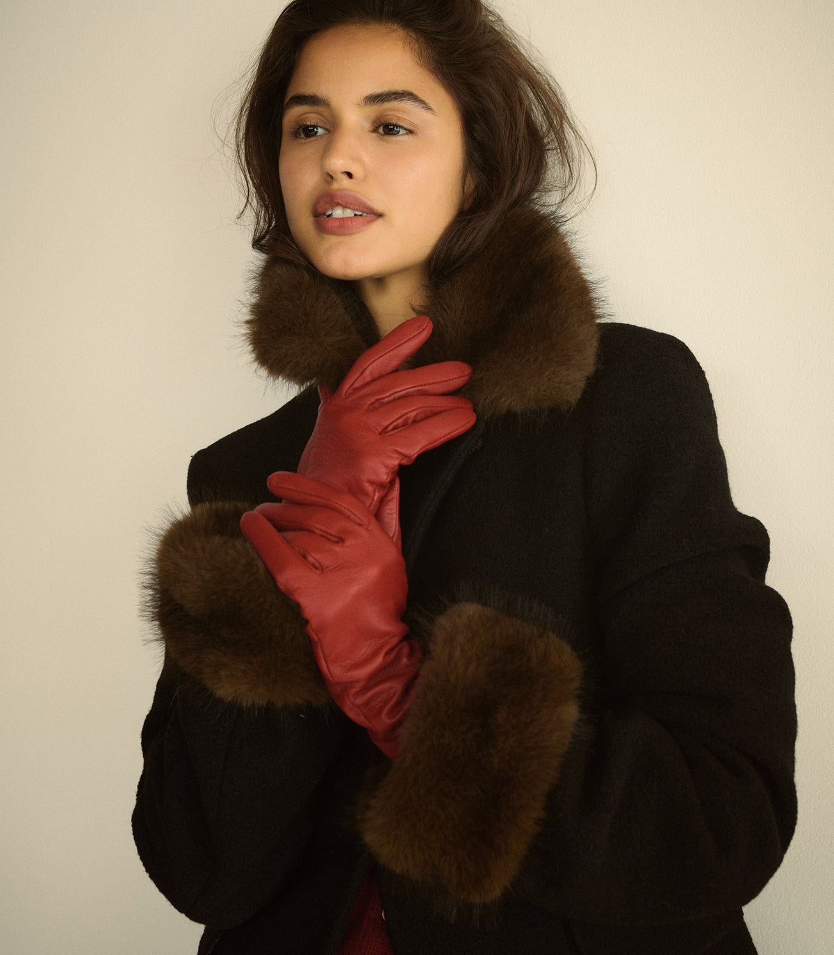 Verdi Opera Gloves in Rubino Leather